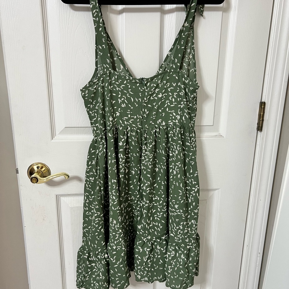 NWT Cupshe Abstract Print Chiffon Dress M - Picture 9 of 13